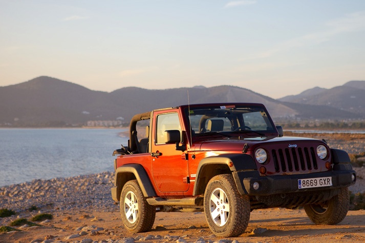 Rent a car Ibiza Moto Luis