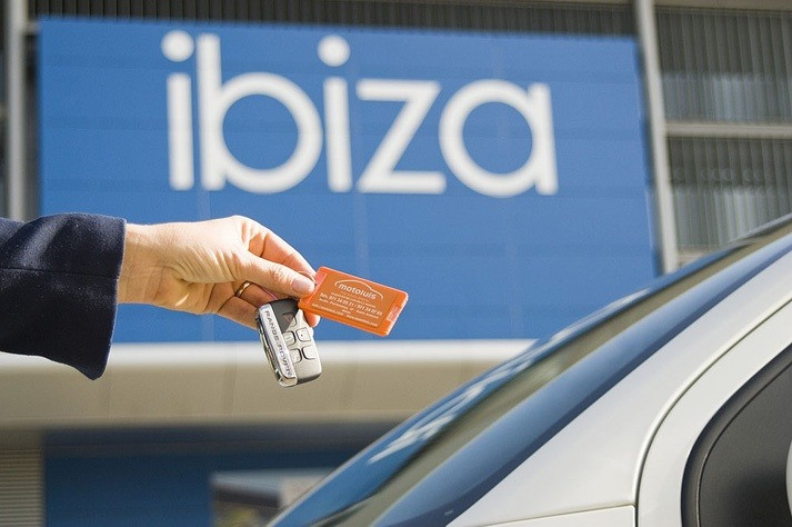 Car hire at Ibiza airport with Moto Luis