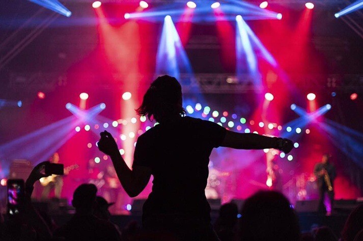 Festivales sueños libertad — Moto Luis Ibiza