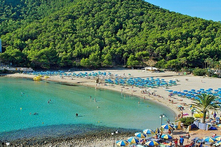 Cala Llonga, Ibiza