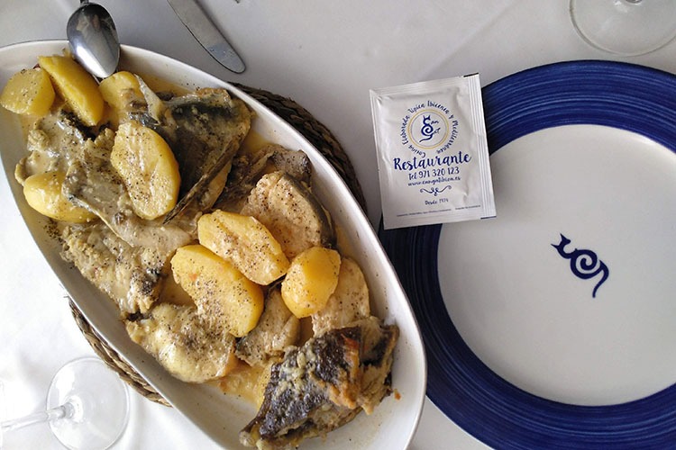 restaurantes cocina ibicenca can gat